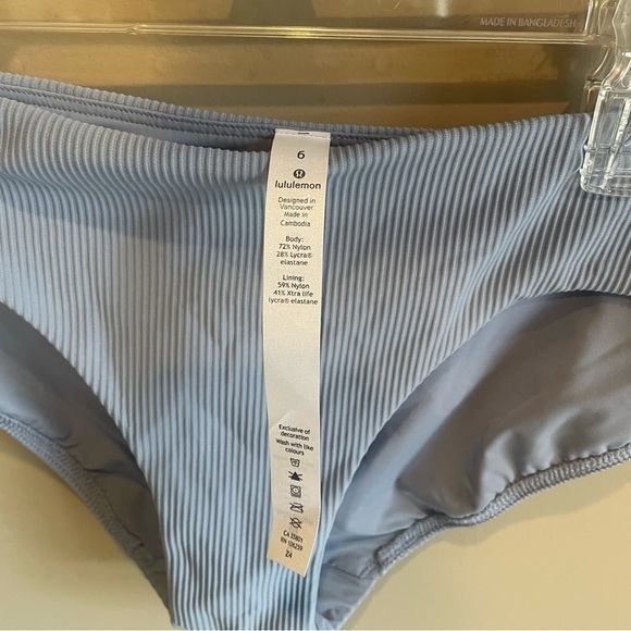 Lululemon 6 Bikini Bottoms Clear Waters Bottom Size 6 Blue Chambray - Picture 3 of 5